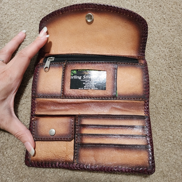 NWOT Pink Green Tan Floral Embossed Leather Wallet - Picture 4 of 6